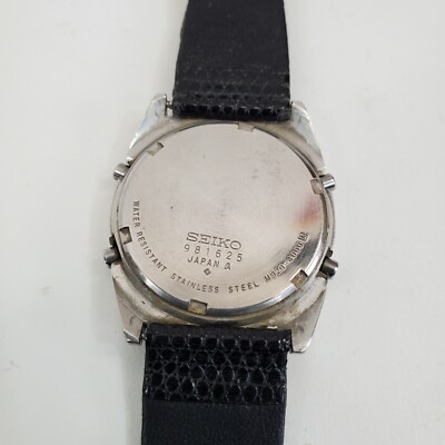Vintage Seiko M929-4000 Quartz Chronograph Digital Watch For Vintage Seiko M929-4000 Quartz Chronograph Digital Watch For