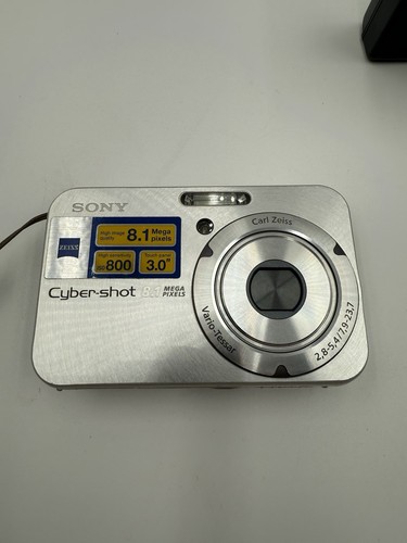 Sony Cybershot 8.1 Mega Pixel fotocamera digitale DSC-N1 caricatore e 1 batteria testata - Foto 2 di 9