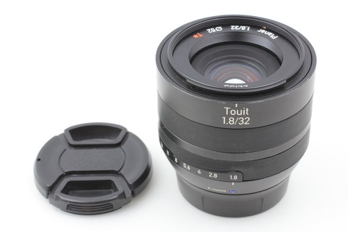 [MINT w/] Carl Zeiss ZEISS Touit 32mm F/1.8 For Fujifilm X-mount From JAPAN - Picture 2 of 9