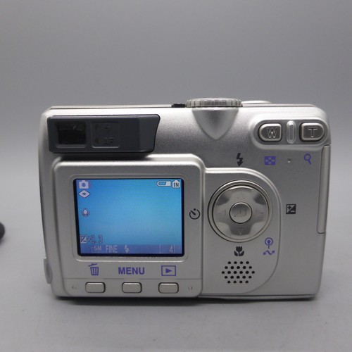 Nikon Digital Camera Coolpix 5200 5.1MP Silver Tested With Battery and Charger - Picture 3 of 8