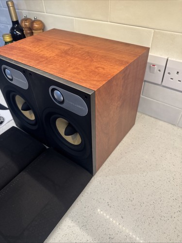 Par de Altavoces Alta Fidelidad B&W Bowers & Wilkins 686 EXCELENTE ESTADO - POST - Imagen 6 de 11