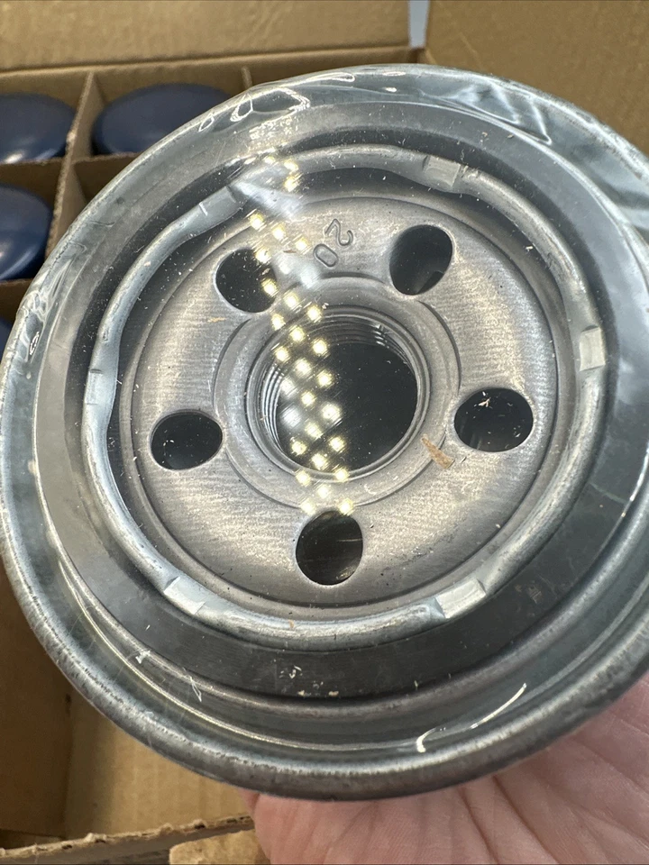 Коробка из 11 масляных фильтров двигателя Ecogard X10479 подходит для Acura EL 1997-2000 1,6 л 4 цилиндра - Изображение 2 из 4