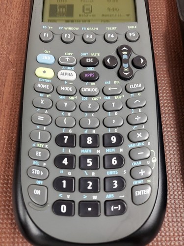 Texas Instruments TI-89 Titan graphischer Taschenrechner mit Deckel getestet funktioniert ✅ - Bild 4 von 15