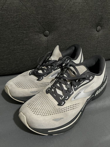 BROOKS ADRENALINE GTS 23 Mens Athletic Shoes Color GRAY Size 11.5D / 1103911D065 - Picture 2 of 10