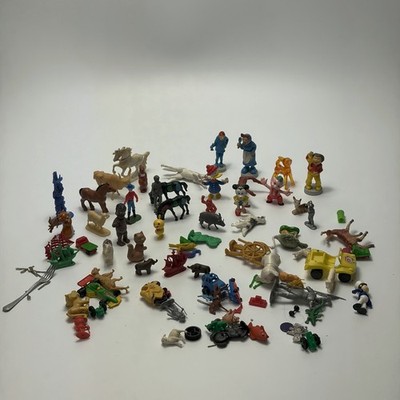 Vintage Spielfiguren Konvolut Disney Tiere Fahrzeuge Miniaturen Sammlung