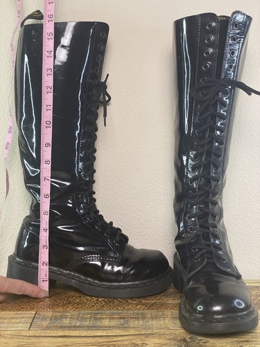 Botas de colección Dr Martens 9730 20 ojos punta desairada para mujer talla 5 AW004 Inglaterra” - Imagen 21 de 22