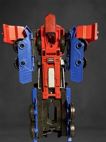 Transformers - Mega Optimus Prime - Robots In Disguise, 12" Figure, 2015 Hasbro - Picture 3 of 4