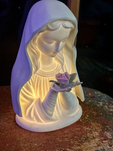 Lampada da tavolo/luce notturna porcellana Santa Madre Maria Bisque Rosa De Guadalupe - Foto 2 di 15