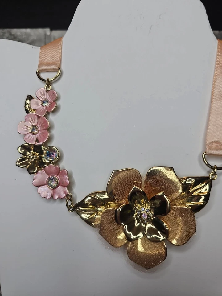 Gargantilla y pulsera Disney Vintage LTD Londres 2003 La Bella y la Bestia Foto 3 de 4