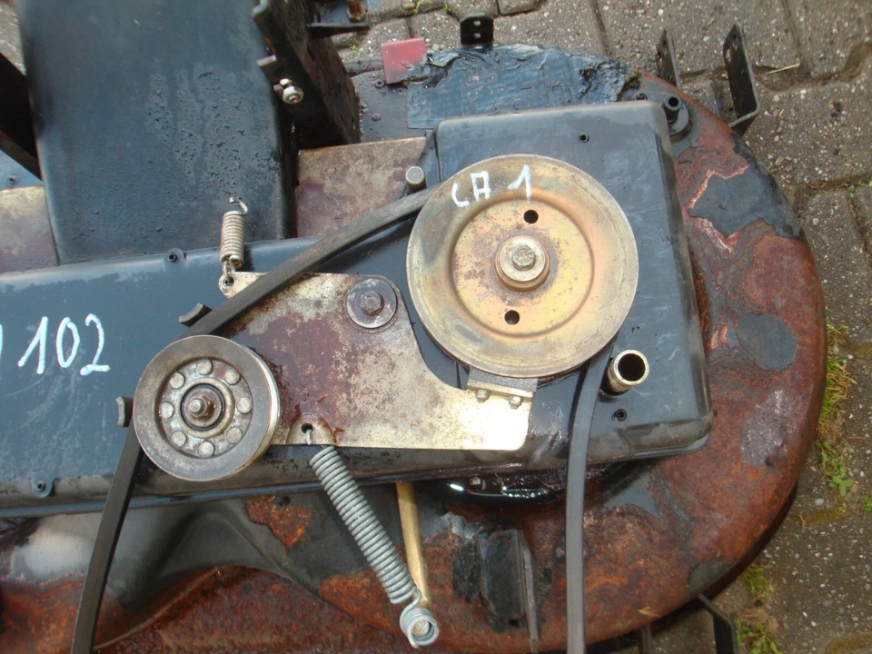 Rasentraktor Aufsitzmäher Castelgarden TCP 102 Keilriemenscheibe Mähwerk - Bild 4 von 4