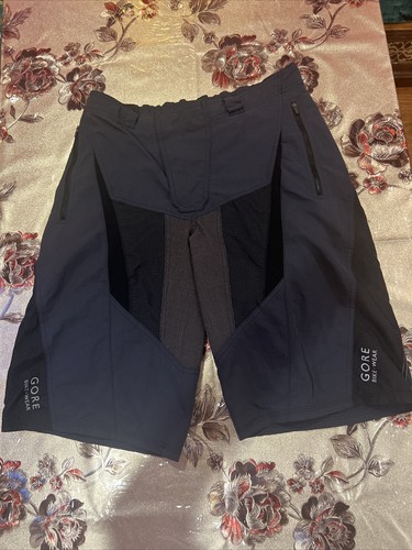 Pre-Owned Gore Bike Wear Black Cycling Shorts Polyamide Pocket Men’s Size (M) - Picture 1 of 24
