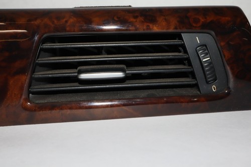 07 BMW 328xi TOURING E91 - PASSENGER / CENTER DASH VENTS W/ WOOD TRIM 7132851-A5 - Picture 7 of 10