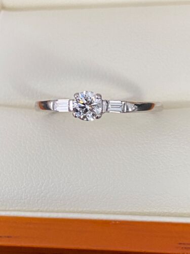 18ct Gold Diamond Ring Engagement 18 Carat 3 Diamonds 0.36ct 18k Sparkling - Picture 3 of 16