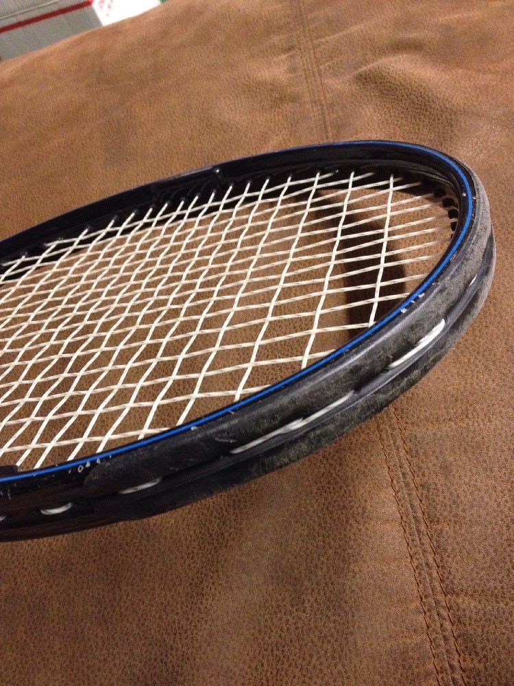 Wilson Sting HB 95 グリップ3 2本 Wilson Sting HB 95 グリップ3 2本 Wilson Sting HB 95 グリップ