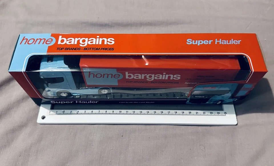 Camión modelo diecast Scania V8 Super Hauler 1:64 Foto 3 de 4