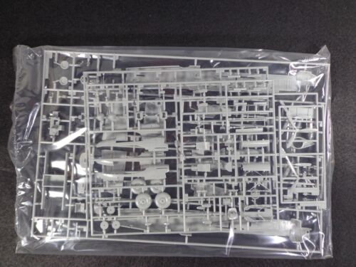 HASEGAWA 1:72 Avro Lancaster *Post War* SP VER School of Maritime Recon No.00850 - Picture 9 of 23