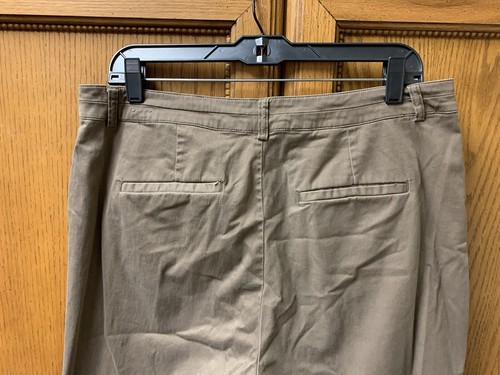 Christopher & Banks Women's Stretch Brown Capri Pants Size 12 - Picture 4 of 8