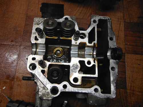 2006 2007 honda shadow spirit VT1100 ENGINE TOP END CYLINDER HEAD CAM VALVE FRON - Picture 8 of 20