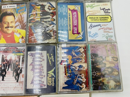 LOT of 31 Vintage Spanish Latin Mexican CASSETTE TAPES - Picture 4 of 6