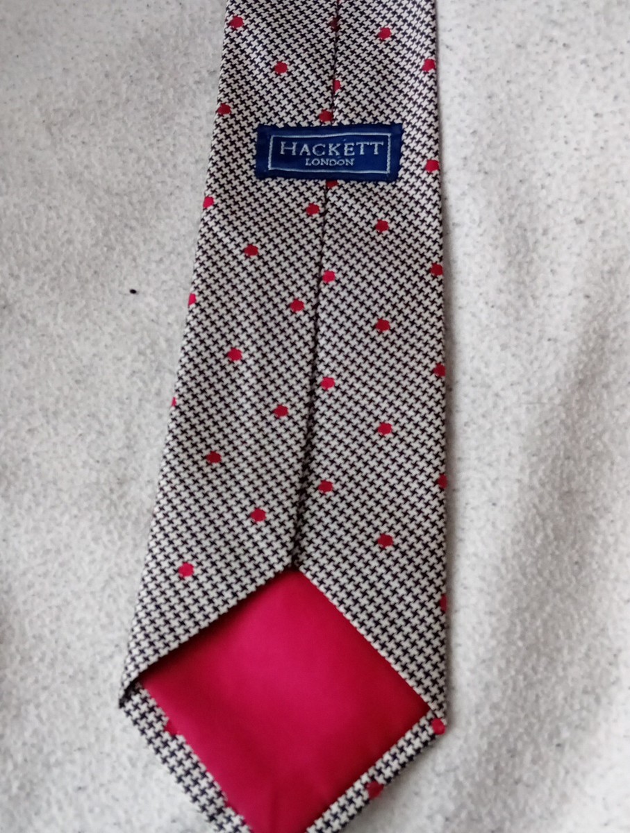 dress code black tie it means