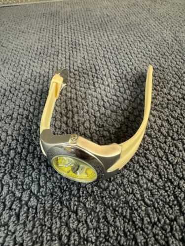 Vintage Puma PM820 Watch White Resin Band Silver Case Yellow Dial New Battery - Picture 2 of 5