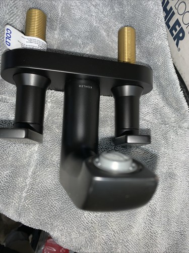 KOHLER Badarmatur 4" mittig Mittelbogen Hint Doppelgriff in schwarz matt - Bild 6 von 14