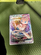 Pokémon TCG Mew VMAX Fusion Strike 114/264 Holo Ultra Rare World Champion 2023