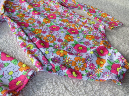 Betsey Johnson Girls 14 Rashguard One Piece Swimsuit Long Sleeve Bright Flowers - Picture 16 of 17
