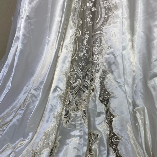 Vintage handmade 1970's 80's wedding dress heavily laced and beaded white SZ 8 - Imagen 13 de 19