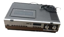 vintage Sylvania VC2215BK01 top-loading VHS player recorder VCR Vintage Rare