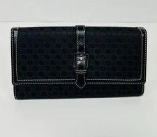 Nine & Co by Nine West Black Buckle Snap Close Design Trifold Leather Wallet