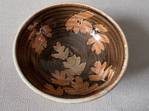 Chris Boddy Studio Art Pottery Small Autumn Leaf Print Bowl Rother Valley 4.75" - Picture 2 of 4