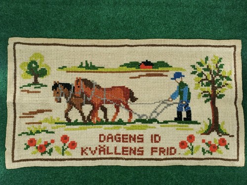 Vintage Finished Cross Stitch 22" x 12" Handmade DAGENS ID KVÄLLENS FRID - Picture 2 of 19