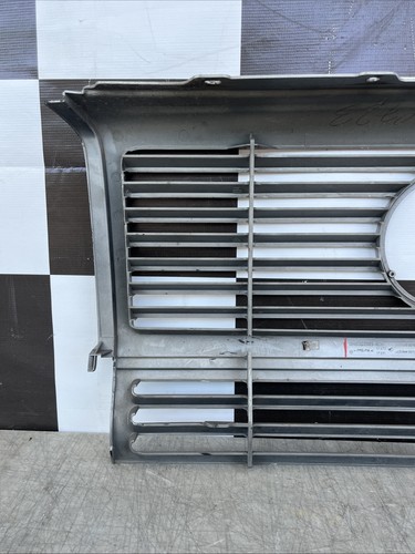 03 04 05 06 07 08 09 2010 2011 Mercedes Benz G Wagon Grill Used Oem 463 888 0015 - Picture 14 of 19