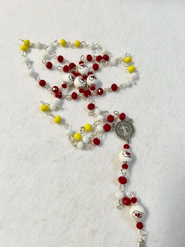 KANSAS CITY CHIEFS ROSARY NECKLACE JEWELRY GLASS BEADED NFL FOOTBALL ORNAMENT - Picture 5 of 7