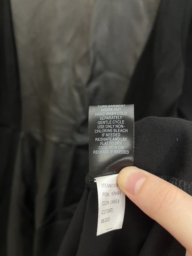Neu mit Etikett Torrid A-Linie Kleid Damen 1 schwarz Kunstleder mit Taschen Kurzarm - Bild 11 von 11