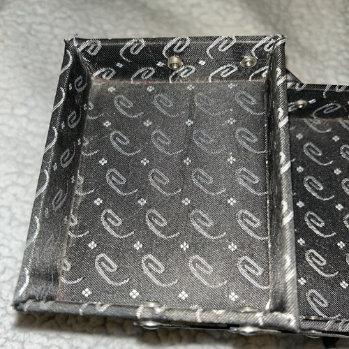 5.5x8x9 Metallic Silver Caboodles Jewelry, Makeup Vanity Organizer Train Case - Picture 17 of 22