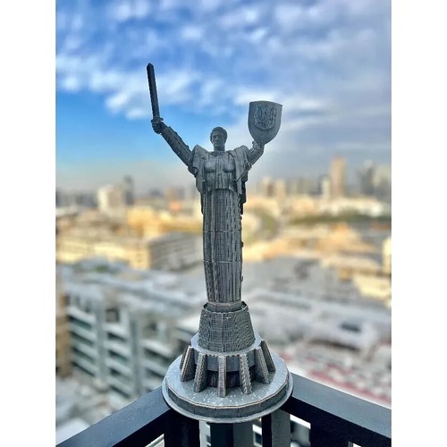 Puzzle 3D Madre Ucrania Monumento Patria con tecnología AR 52 cm - Imagen 8 de 12
