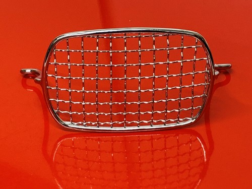 VESPA 50 SPECIAL CHROME HEAD LIGHT GRILL BY CUPPINI OF ITALY - Picture 5 of 5