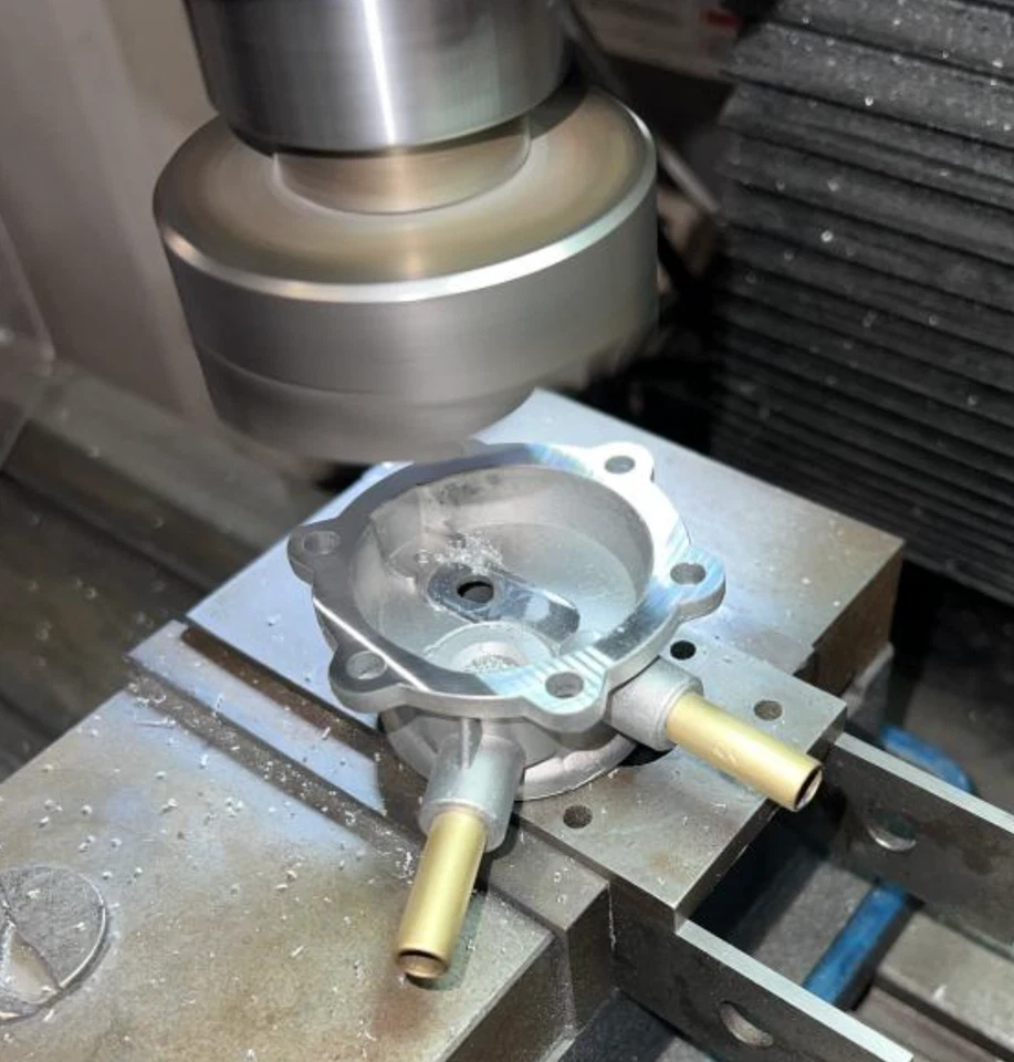 Bomba de combustible Porsche Pierburg 912 reconstruida Foto 4 de 4