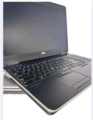 Business Gaming Dell 15.6” i7 3GHz 16GB 256GB SSD Win 11 AMD Radeon, Office 2024 - Picture 12 of 16
