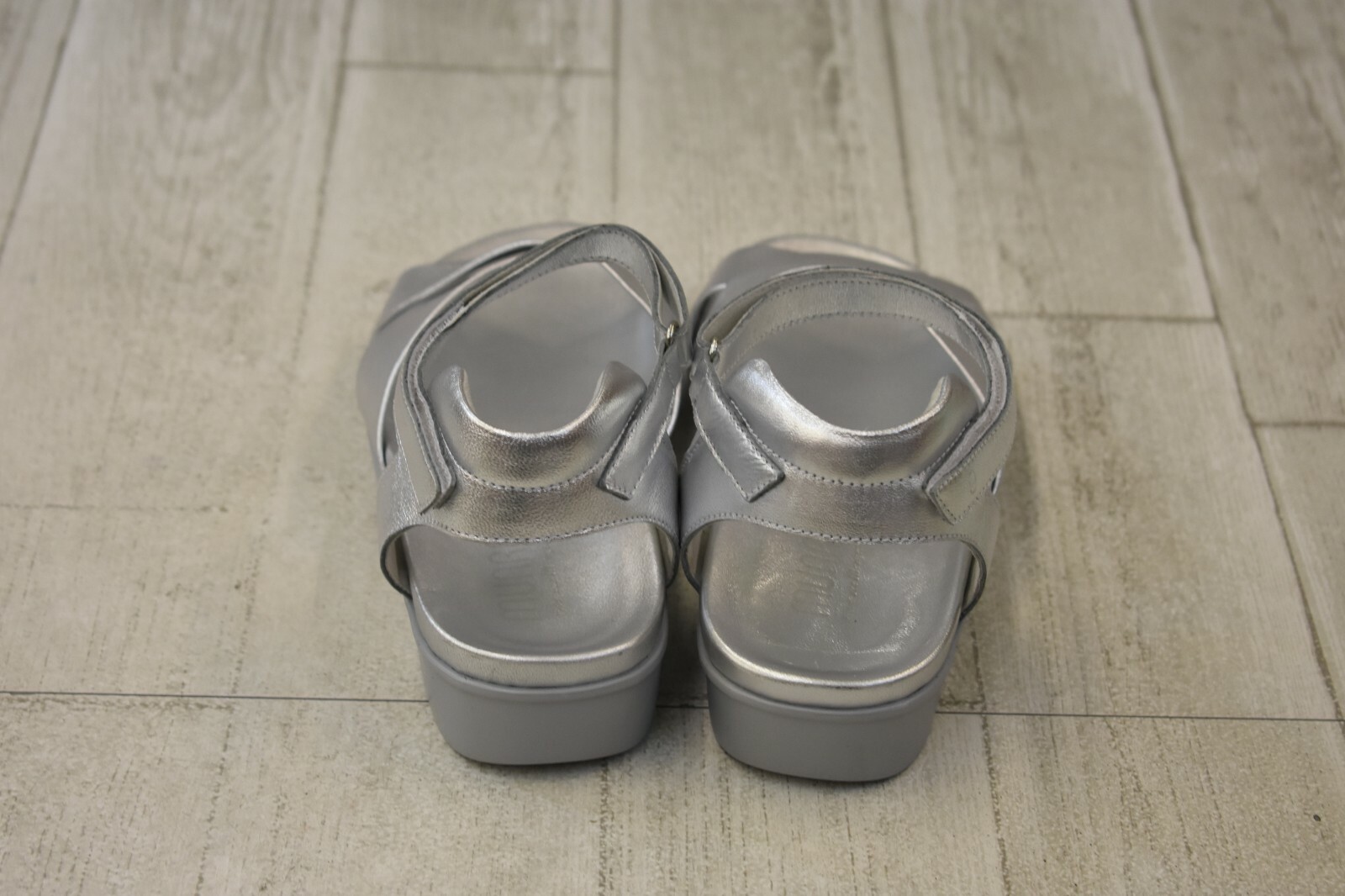 Munro Munro Munro Brinn Platform Sandal - Women's Size 9W, Silver 5a3e84 Munro Munro Munro Brinn Platform Sandal - Women's Size 9W, Silver 5a3e84