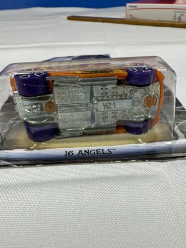 Hot Wheels 2/4 Happy Halloween Series 16 ANGELS Orange w/Purple Wheels 2015 T37 - Picture 3 of 12