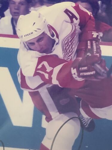 Fotografía de hockey firmada por Brett Hull 8 X 10 Detroit Red Wings certificado de autenticidad NHL - Imagen 3 de 4