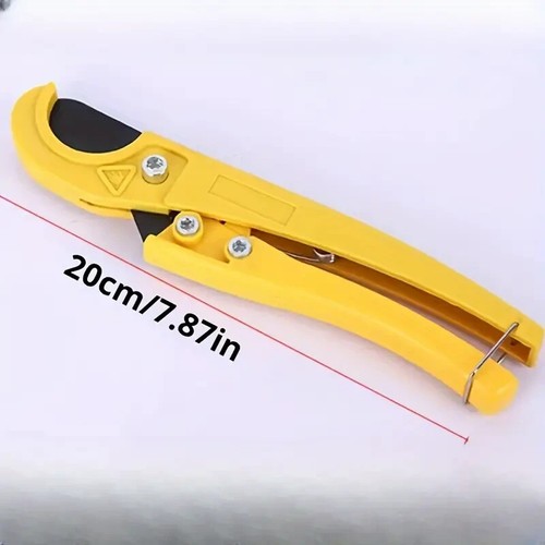 Effortless Cutting Heavy-Duty Pipe Cutter - 1.125in Max Cut - Picture 2 of 5