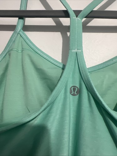 Lululemon Thin Strap Tank Size 8 Green Workout Top - Picture 5 of 6