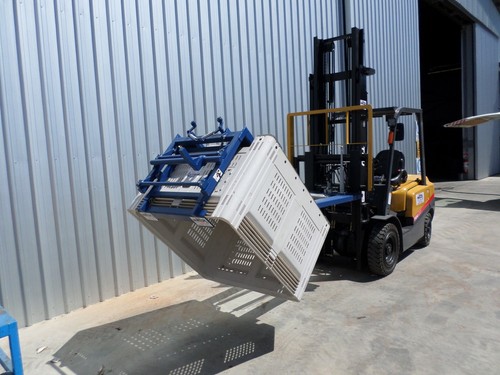 Forward Bulk Bin Tipper Hydraulic Forklift Attachment Sydney Stock Negotaible - Picture 2 of 12