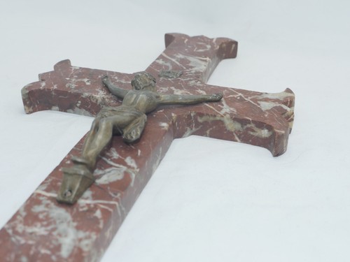 old vintage granite cross with Metal Jesus Christ crucifix tagged Mark's Mahon - Picture 2 of 10
