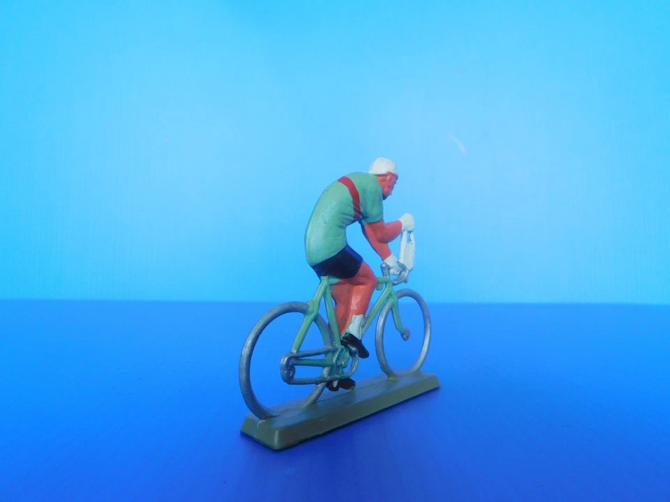 STARLUX /  LE MONDE CIVIL  / LE S COURSES CYCLISTES  :  COUREUR CYCLISTE - Photo 3/4