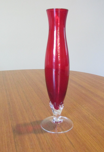 Mid Century Red Art Glass Bud Vase Clear Base 19cm tall - Picture 7 of 7